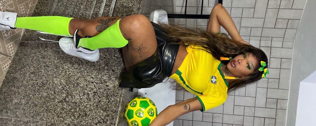 Capa do perfil de Allana