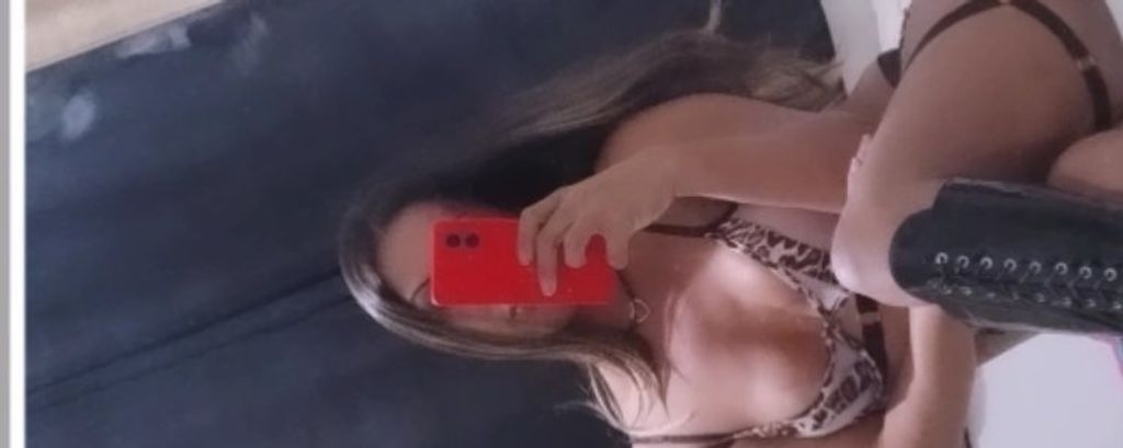 Capa do perfil de Chandelly trans