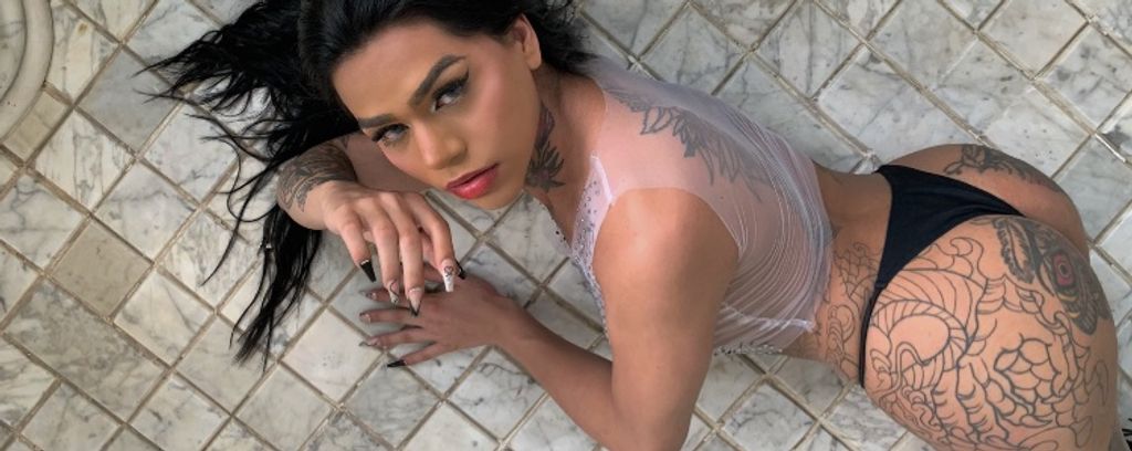 Capa do perfil de Clara Bouvier