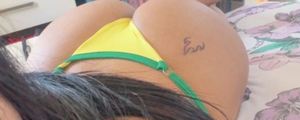 Capa do perfil de Bella