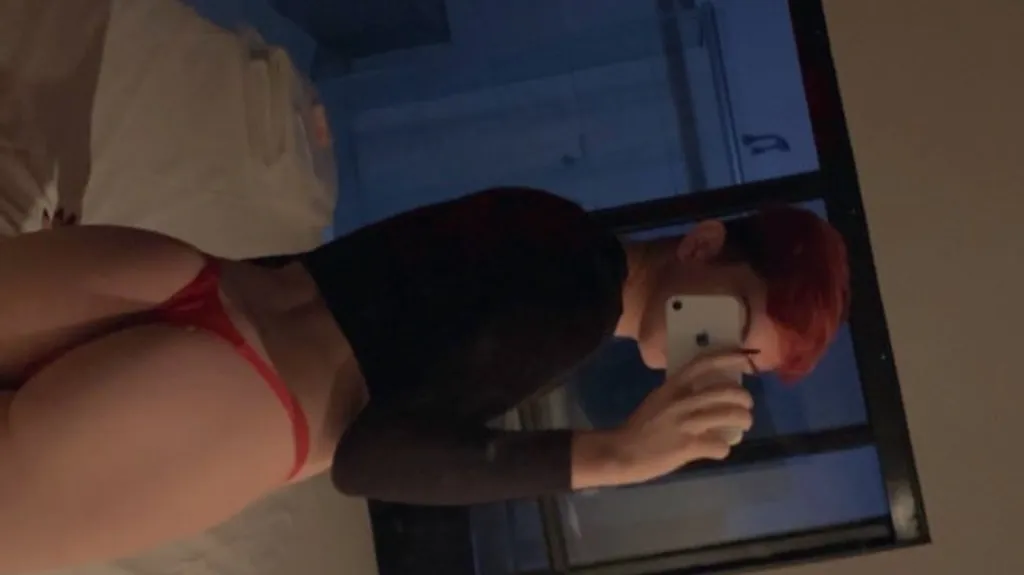 Capa do perfil de Le Femboy