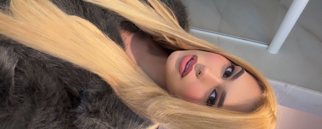 Capa do perfil de Thaissa